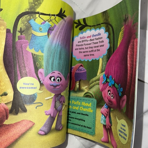 Netflix trolls branch doll and 16 pg book inside box never used nice - Picture 5 of 8
